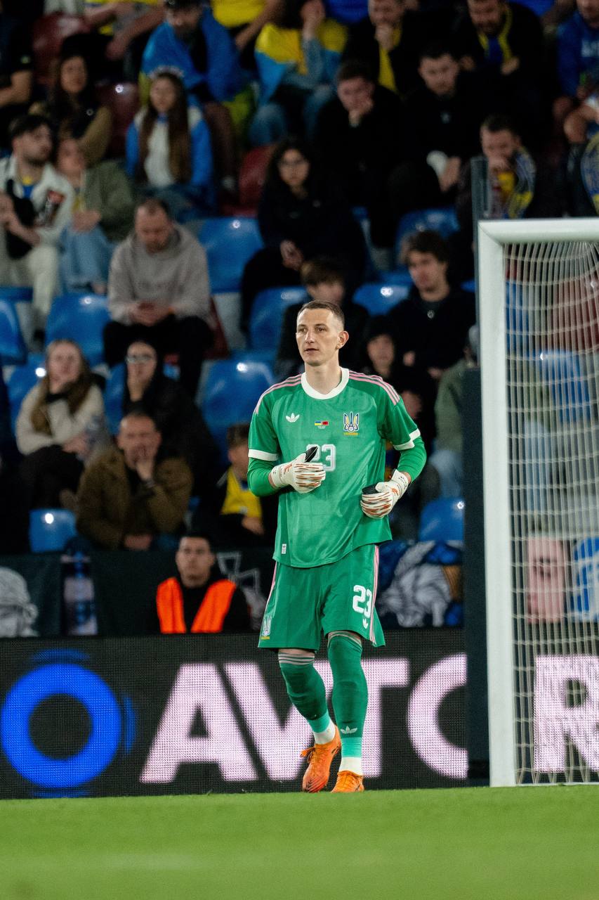 Brave GK Venom D.R. — zápasové brankářské rukavice pro profesionály - Oficiální internetový obchod Brave GK