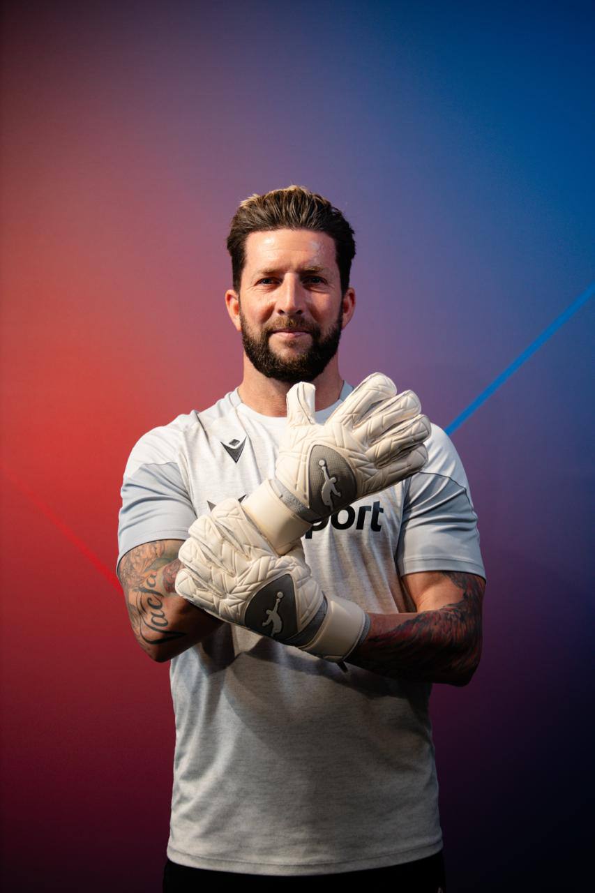 Václav Winter volí rukavice Brave GK Air - Oficiální e-shop Brave GK