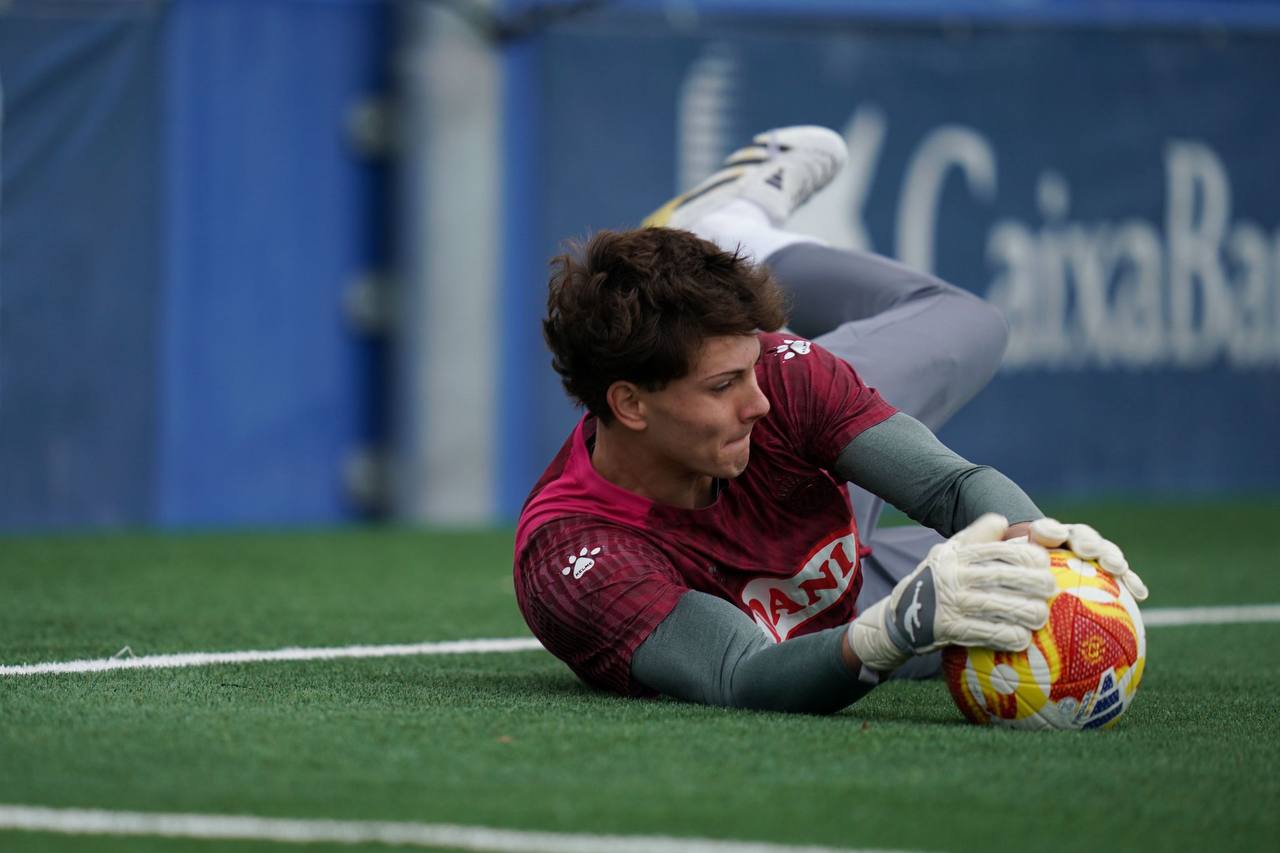 Stabilní výkon Yehora Krapivina v rukavicích Brave GK Air - Oficiální internetový obchod Brave GK